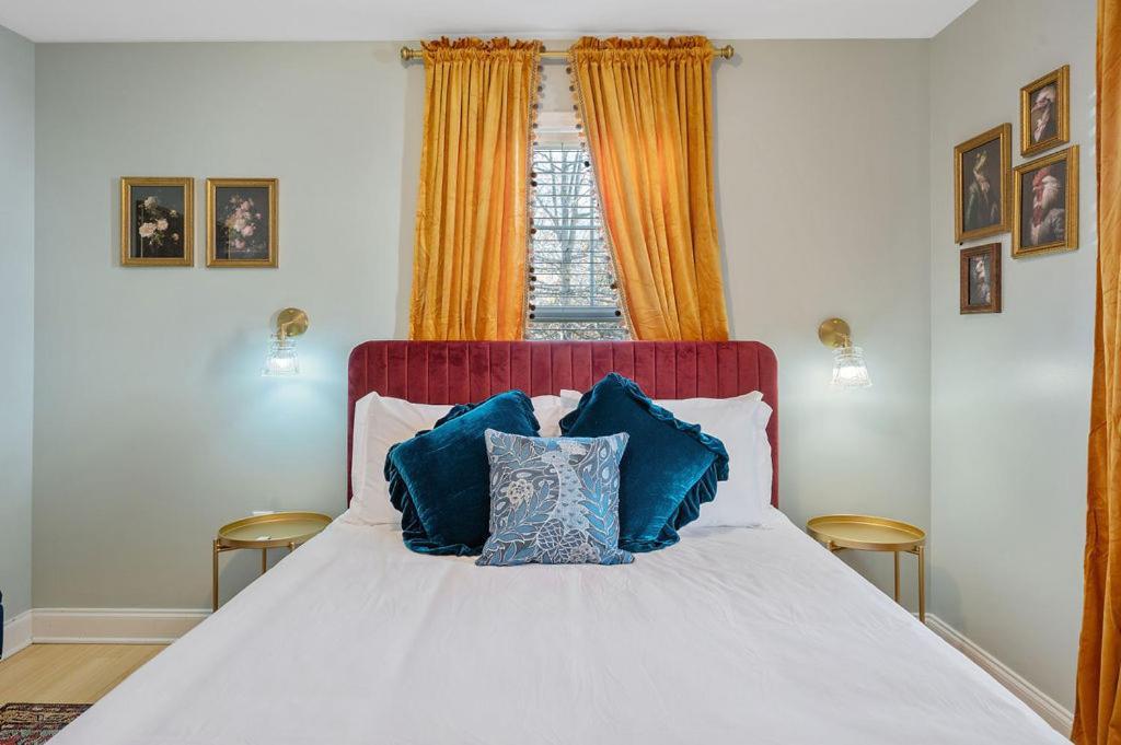 New Victorian Theme, 3Br, Lrg Backyard Close To Pnc Arena, Downtown, And Rdu Airport رالي المظهر الخارجي الصورة