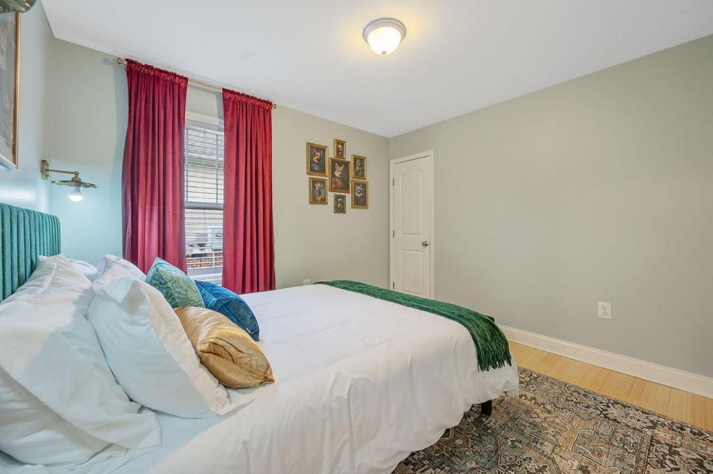 New Victorian Theme, 3Br, Lrg Backyard Close To Pnc Arena, Downtown, And Rdu Airport رالي المظهر الخارجي الصورة