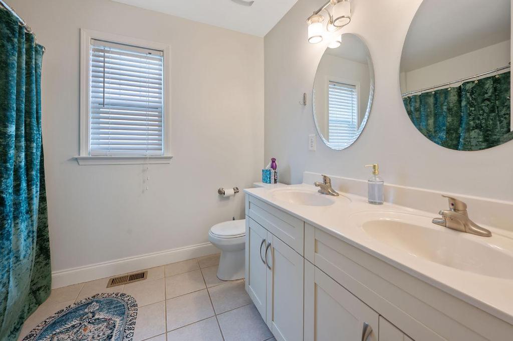 New Victorian Theme, 3Br, Lrg Backyard Close To Pnc Arena, Downtown, And Rdu Airport رالي المظهر الخارجي الصورة