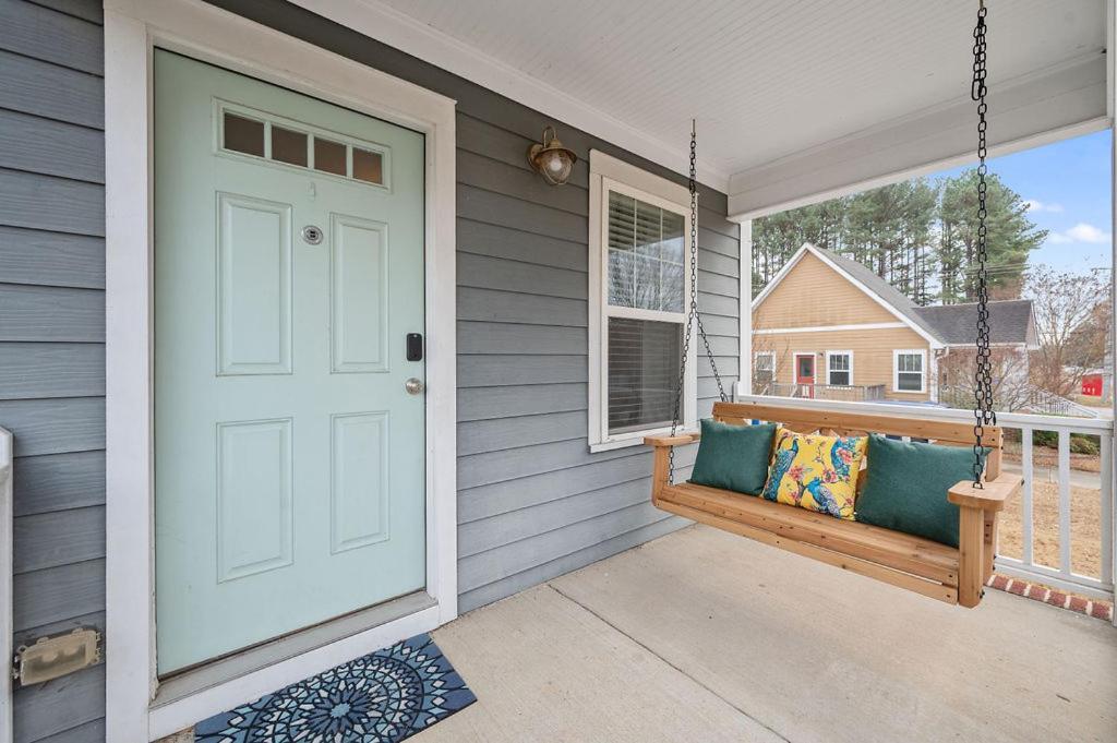 New Victorian Theme, 3Br, Lrg Backyard Close To Pnc Arena, Downtown, And Rdu Airport رالي المظهر الخارجي الصورة